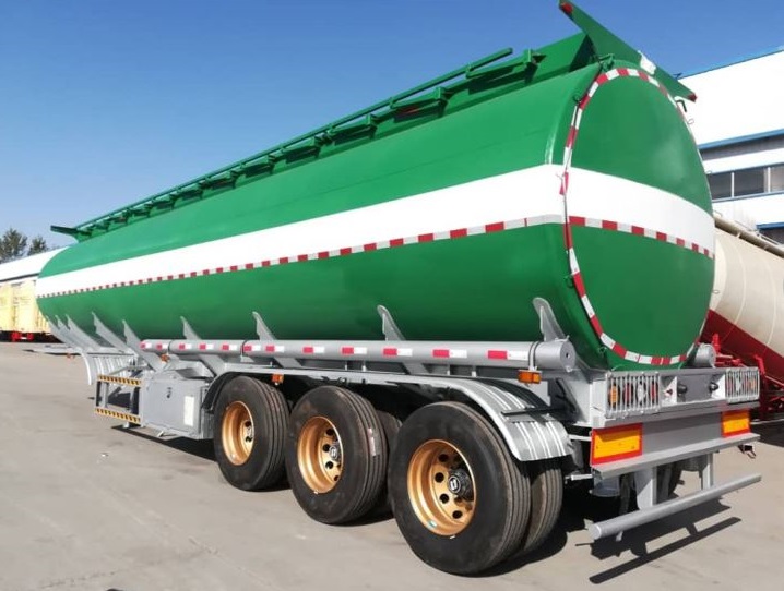 Tri-Axles Fuel Tanker Semi Trailers 6 Compartments Crude Oil Tanker Trailers