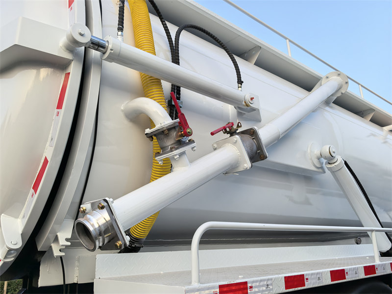 Beiben 6 wheeler sewage tank truck
