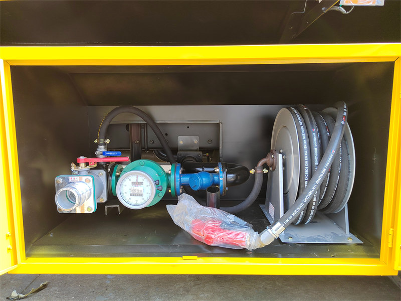 Beiben 8×4 fuel tanker truck