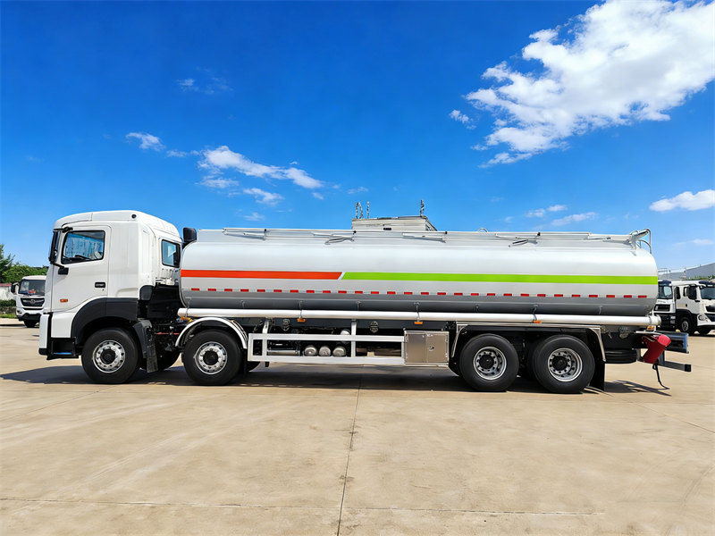 Beiben V3 8×4 fuel bowser truck