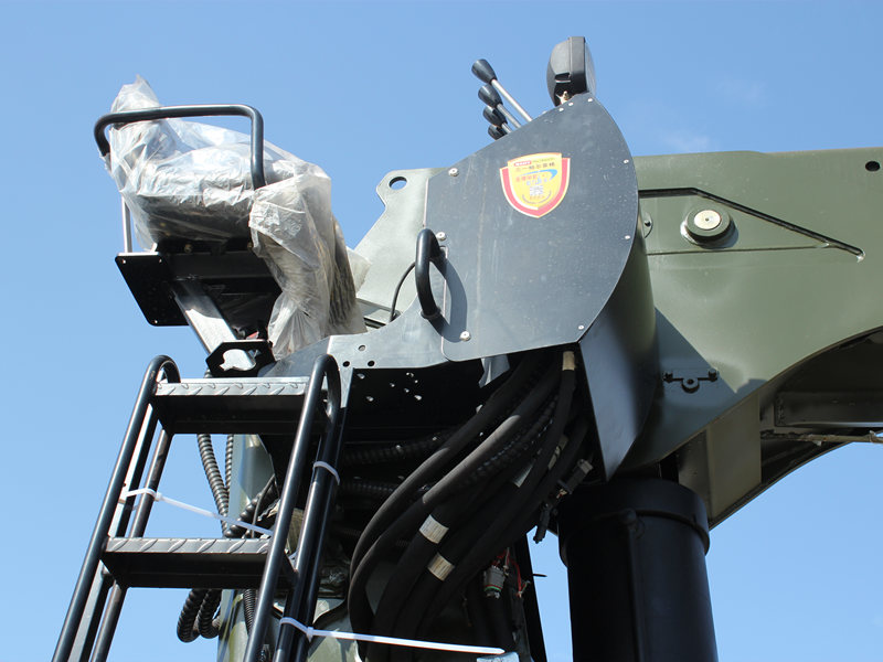 Palfinger SPS40000 crane