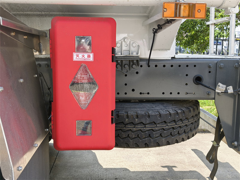 Beiben 6×4 mobile petrol bowser