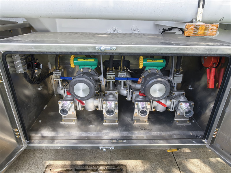 Beiben 20000L fuel tanker truck