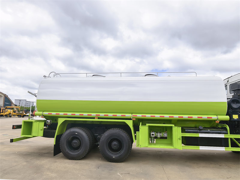 Beiben 20000 liters water spraying truck