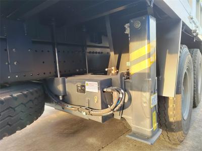 Beiben 12-wheeler knuckle boom crane truck