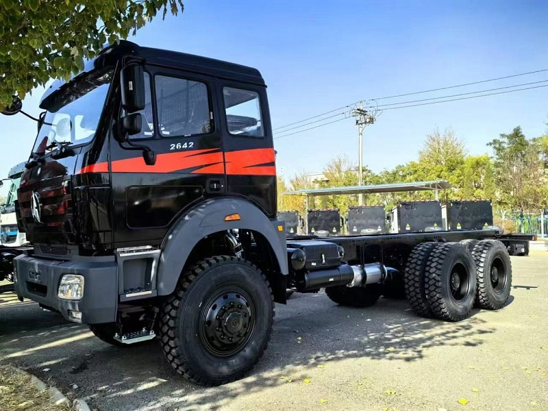 Грузовик Congo Beiben 6x6 Drive 2642 с шинами 12.00R24 в Африке