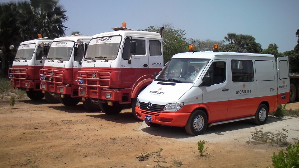Гамбия клиента порядка 3 единиц beiben 2634 тягачи грузовые