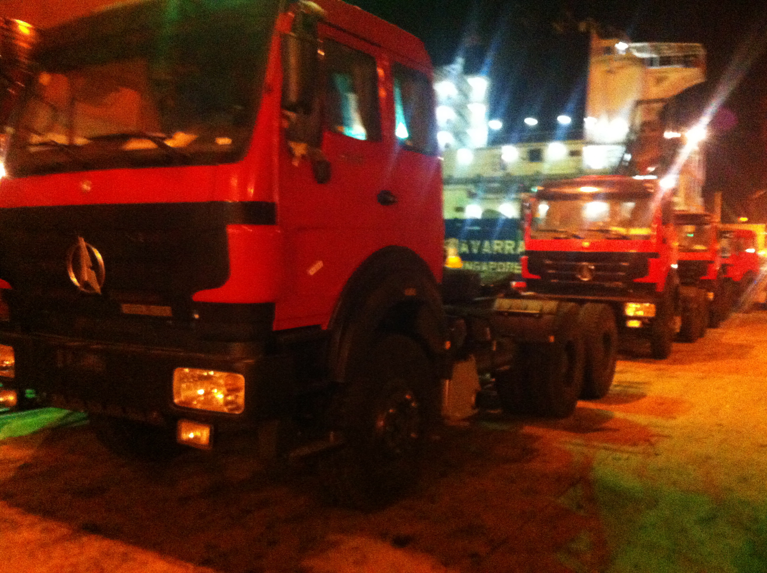 Nigerial клиентов порядка 30 единиц beiben 2642 тягачи из СЦВЕ грузовиков компании