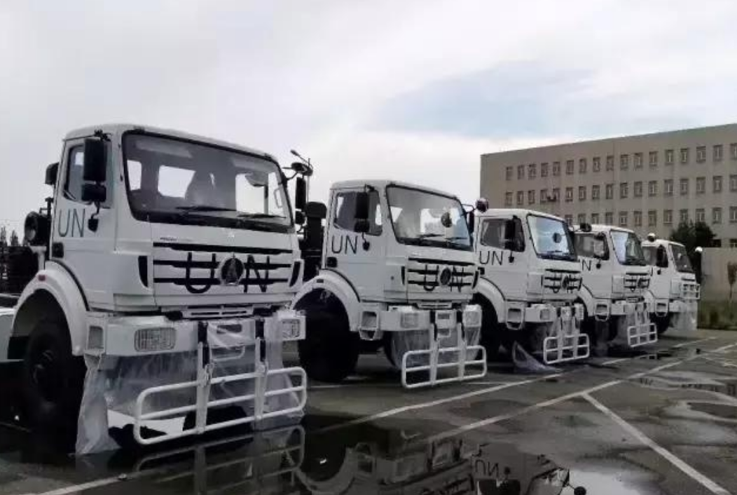 beiben 6 × 6 грузовик для экспорта в военную силу