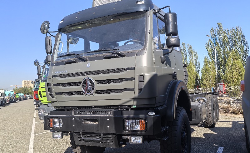 Военный внедорожник Beiben 6x6 с шинами 14.00R20